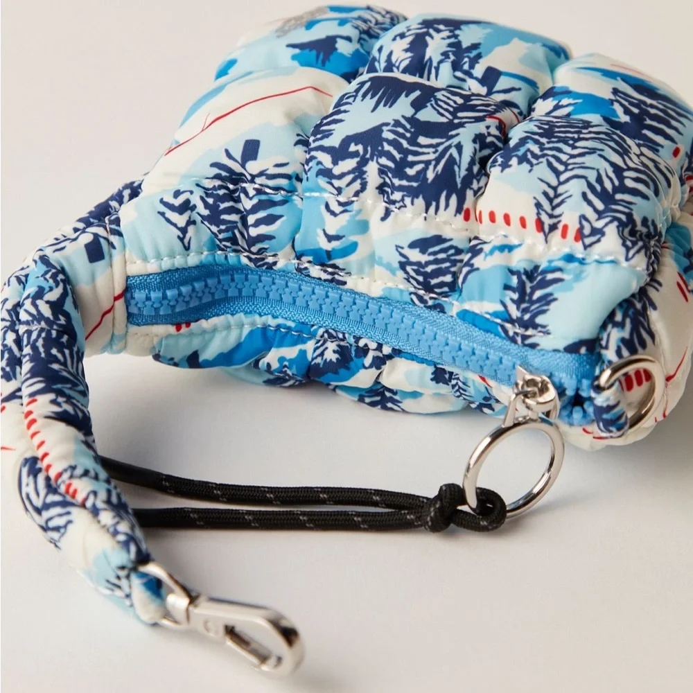 Free People Printed Micro Pouch - NWT - Picture 5 of 9